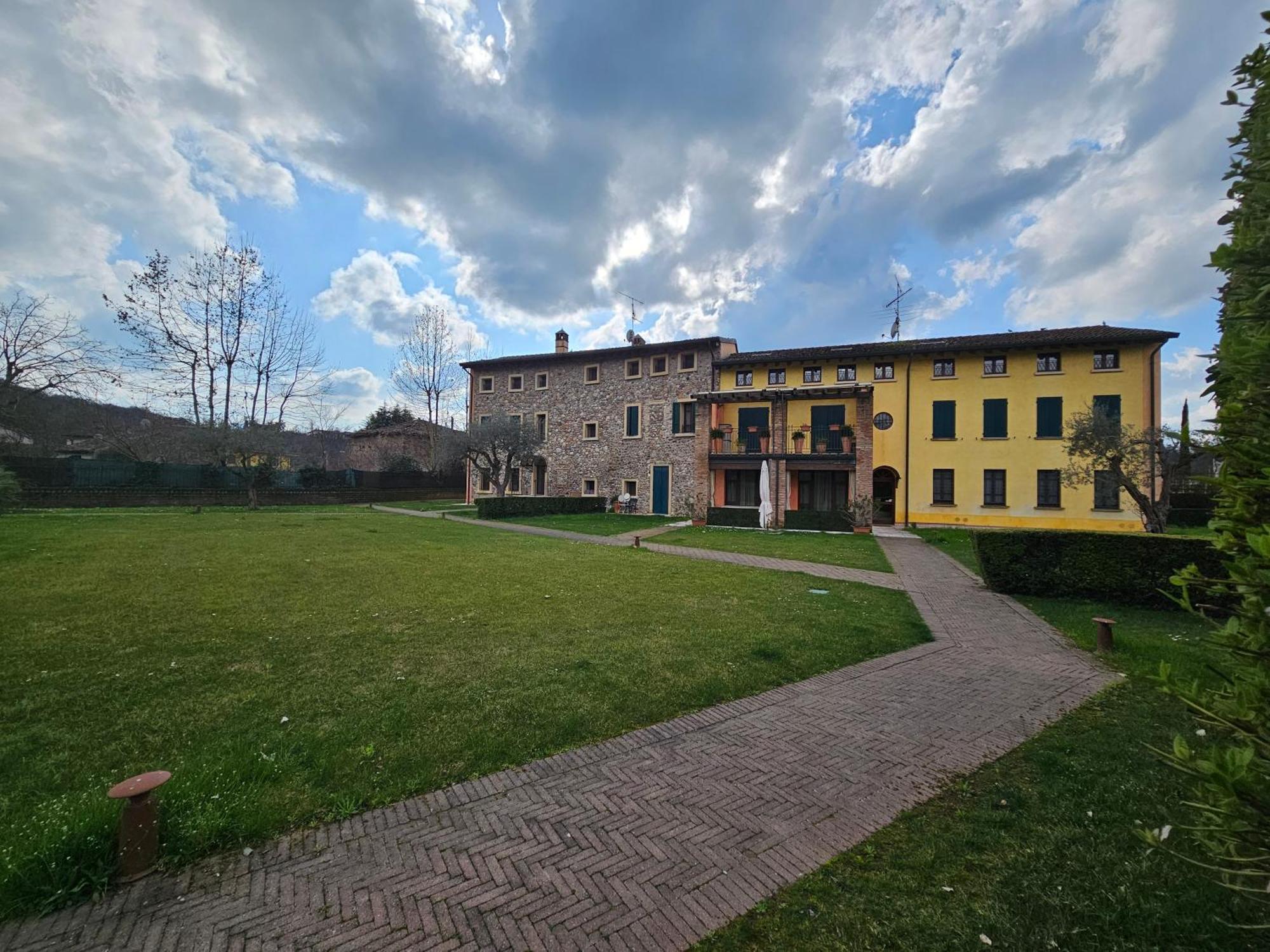 Corte La Guarnigione Valeggio sul Mincio Zewnętrze zdjęcie